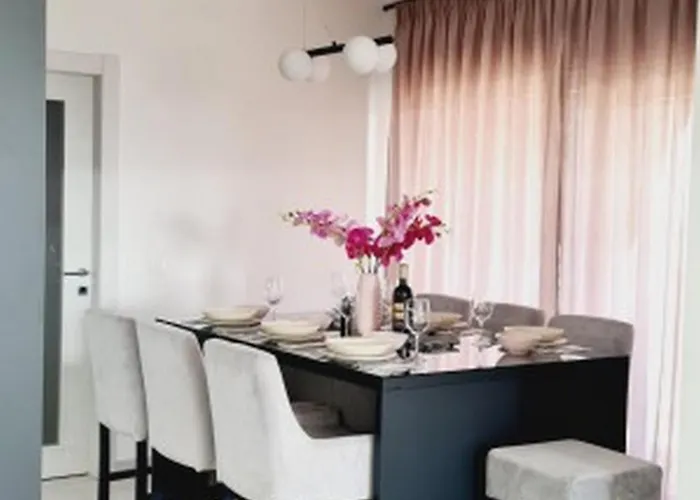 Luxury Katarina Lejlighed